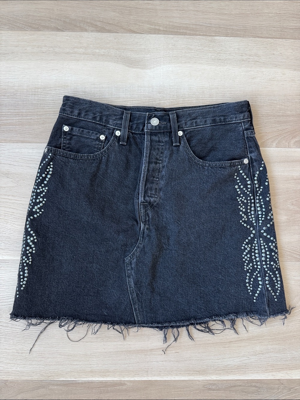 Levi’s - Studded Mini Skirt